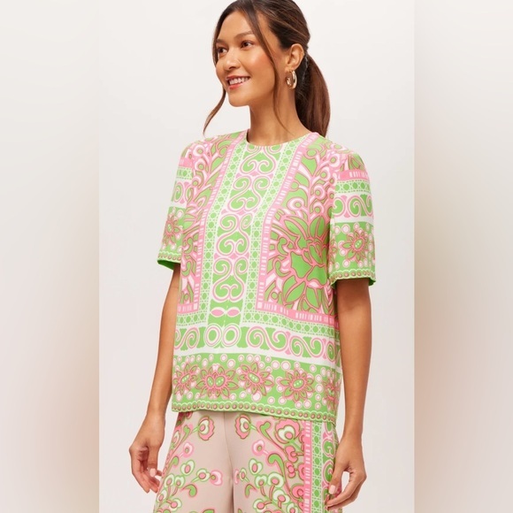 New Trina Turk Riggs Short Sleeve Petra Floral Top Nwt